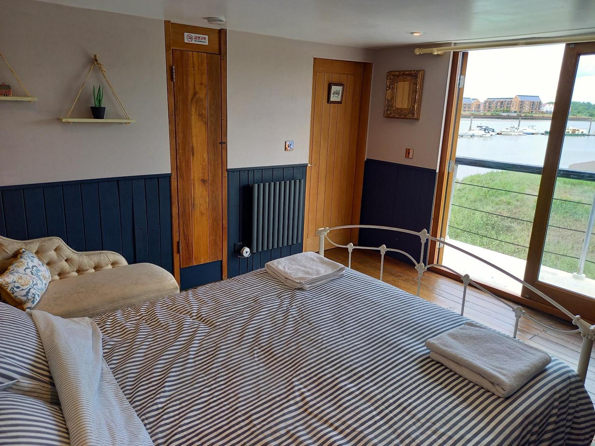 Inner Dowsing Lightship Rochester  Rom bilde